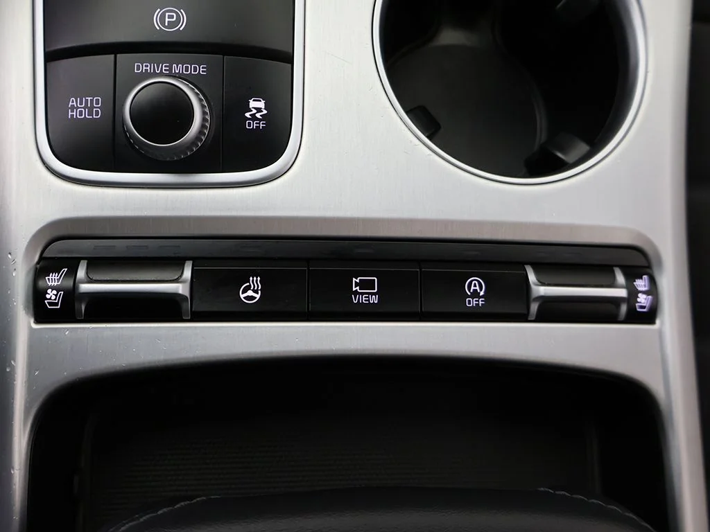 Used 2019 White Kia GT2 image 64