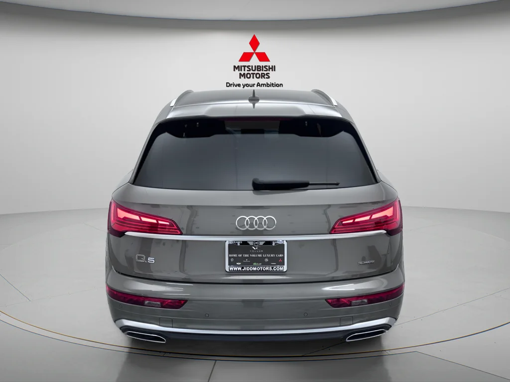 Used 2023 District Green Metallic Audi 45 S line Premium image 5