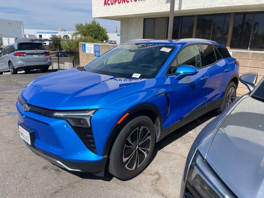 Used 2024 Riptide Blue Chevrolet LT image 7