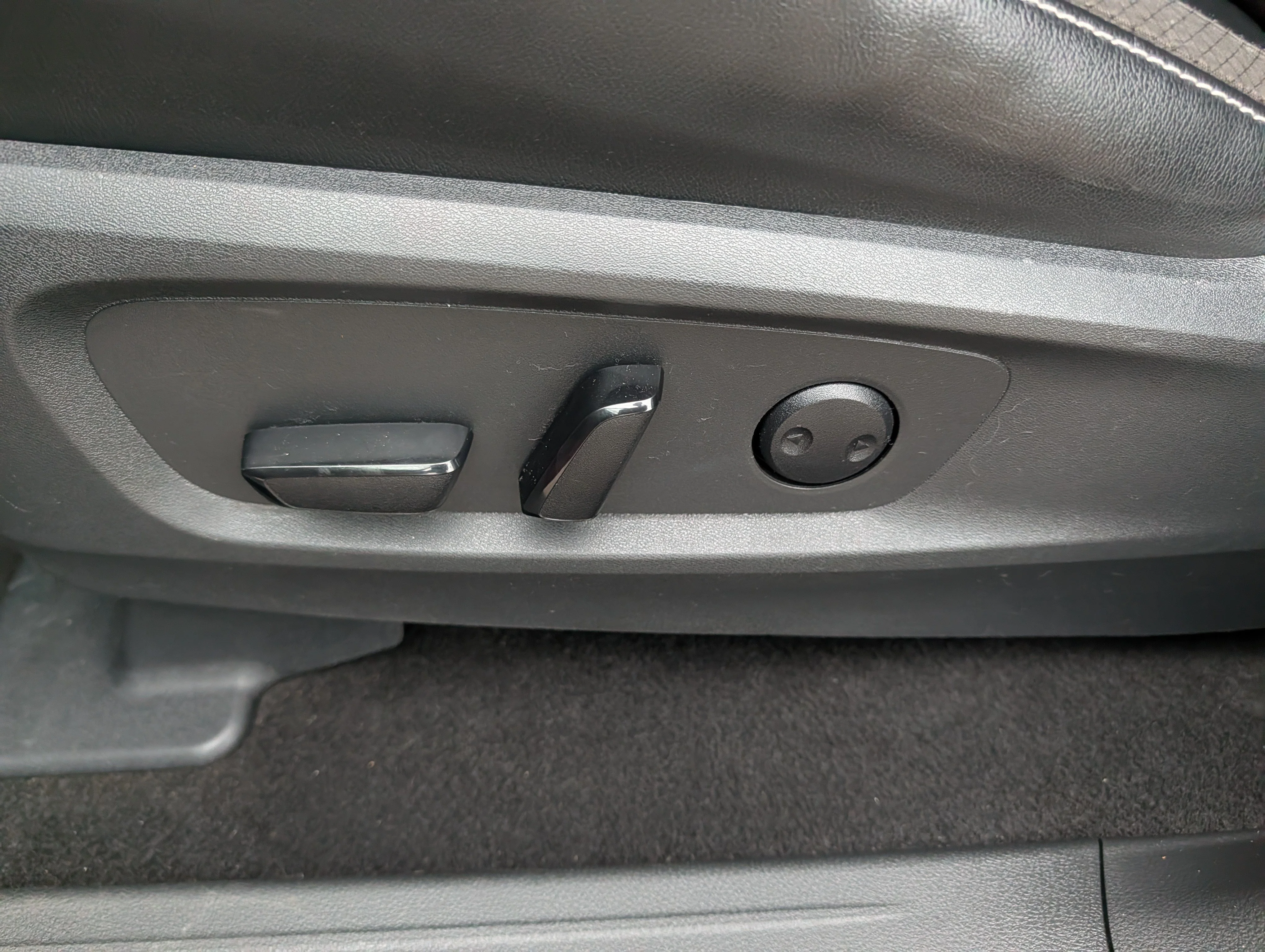 2023 Nissan Pathfinder SL - Photo 21