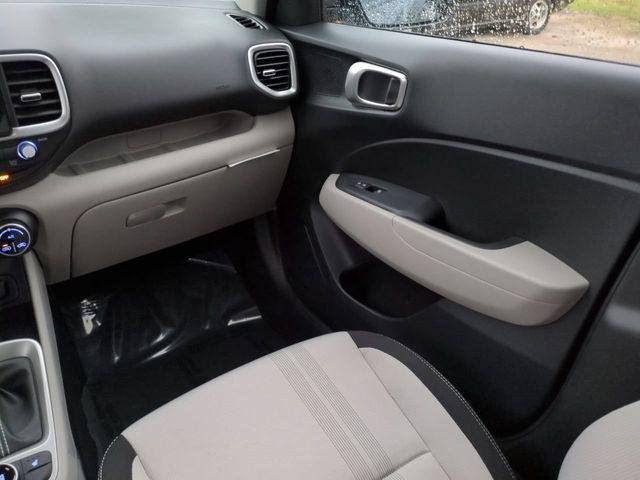 New 2026 Black Hyundai SEL image 16