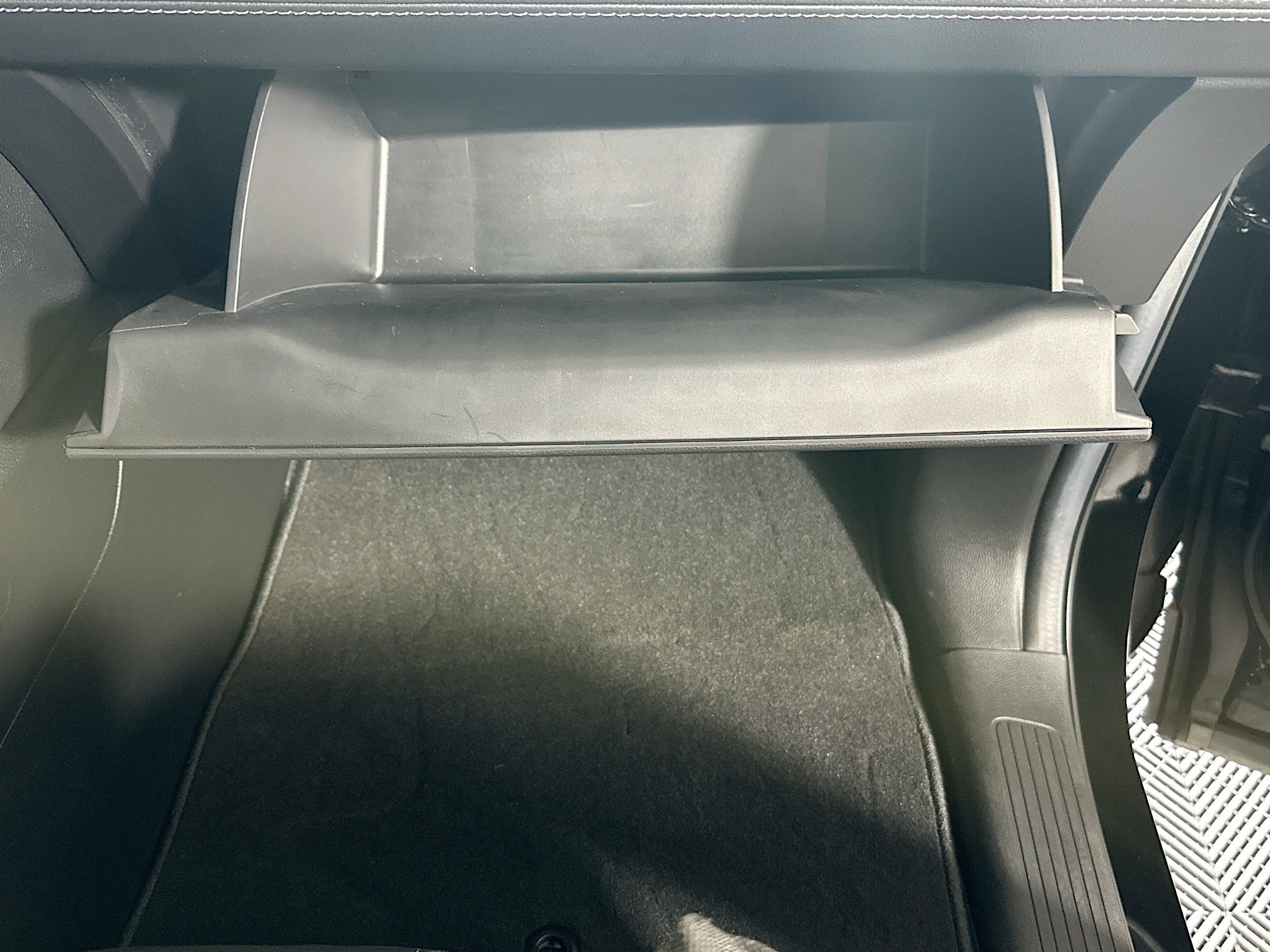 Used 2025 Silver Honda EX-L image 32