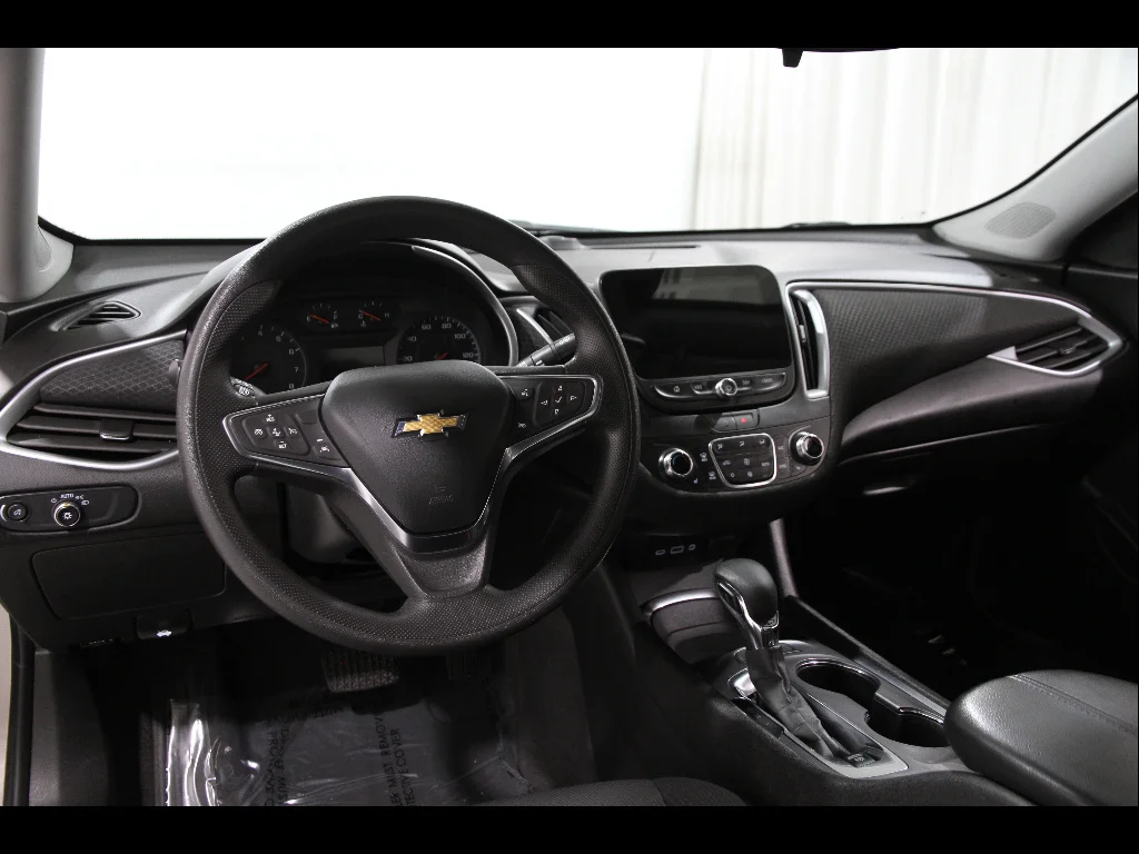 Certified Used 2023 Mineral Gray Metallic Chevrolet LT image 6