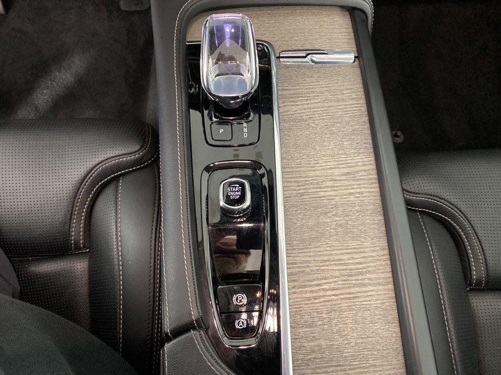 Used 2023 Denim Blue Metallic Volvo Ultimate image 35