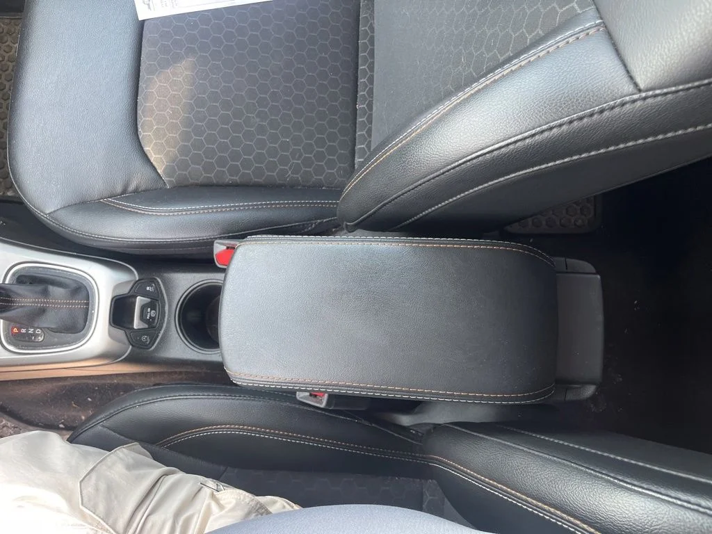 Used 2021 Gray Jeep Latitude image 20