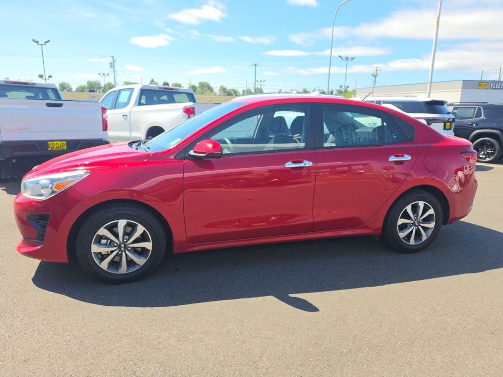 2021 Kia Rio S iVT's photo