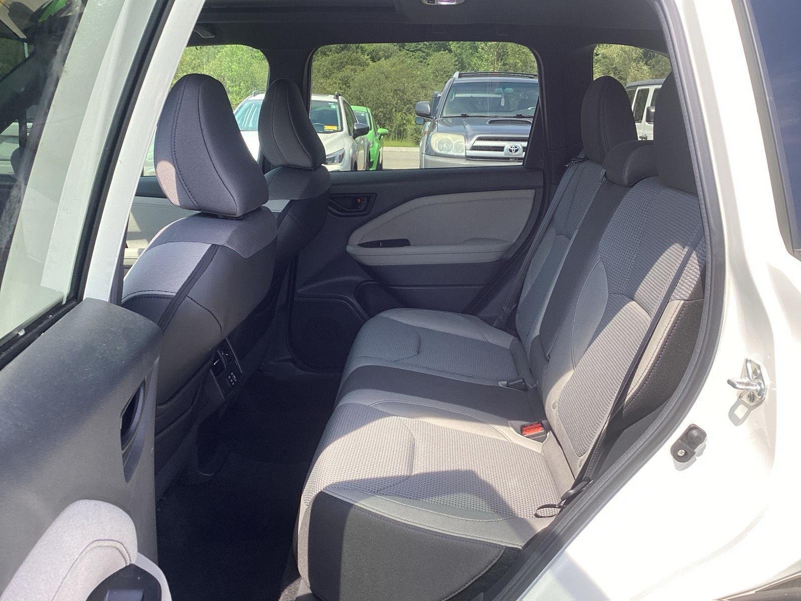 New 2026 Crystal White Pearl Subaru Premium image 29