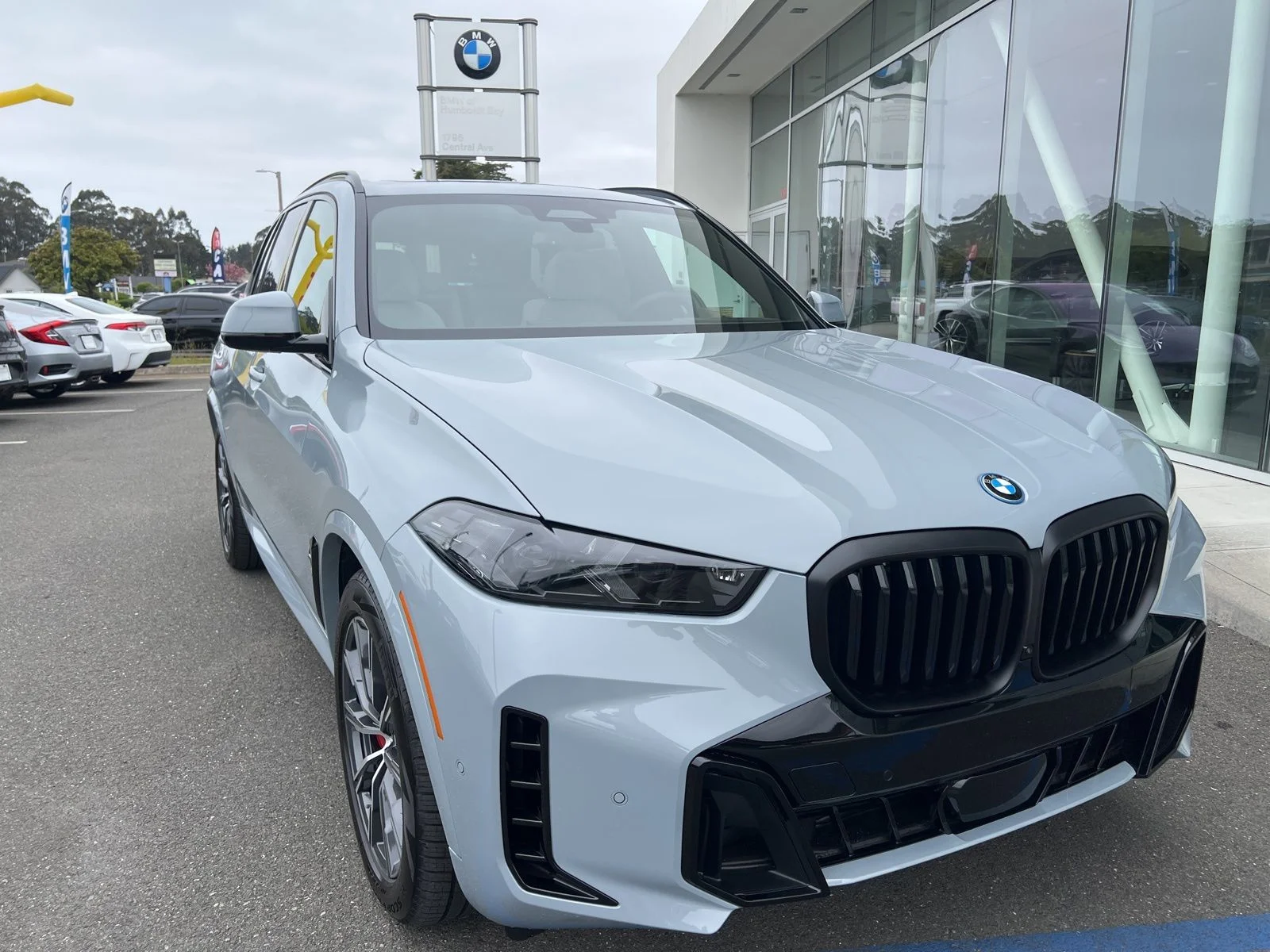 2026 BMW X5 xDrive50e's photo