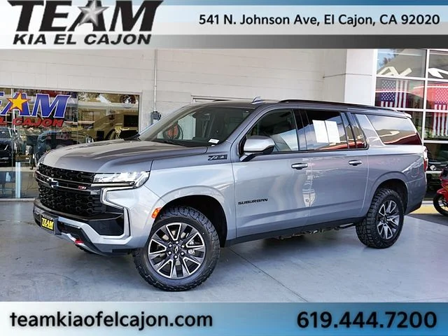 Used 2022 Gray Chevrolet Z71 image 1