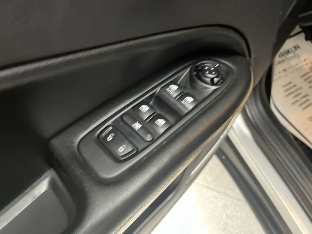 Used 2021 Silver Jeep Limited image 17