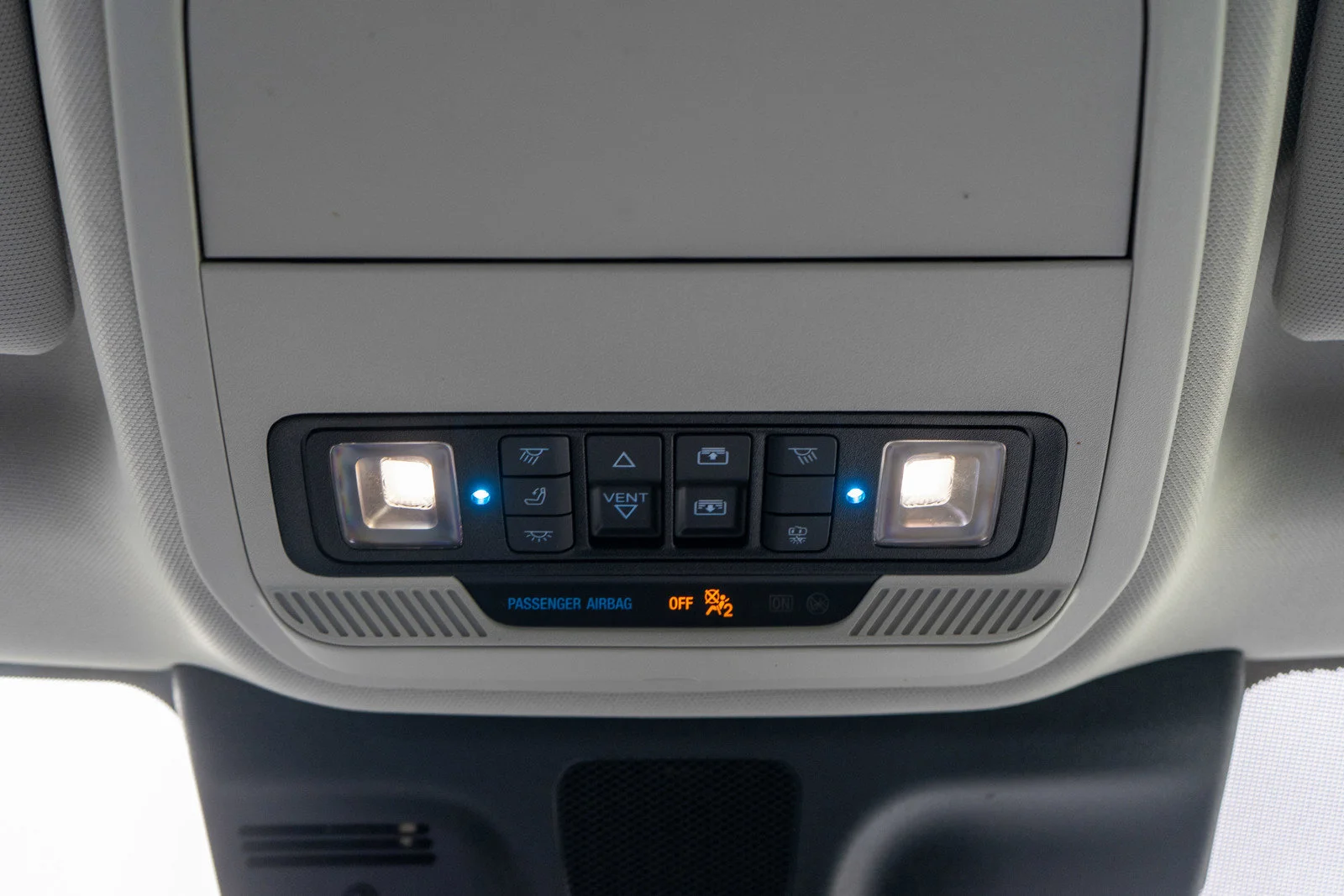 Used 2025 Black Metallic Ford Platinum image 26