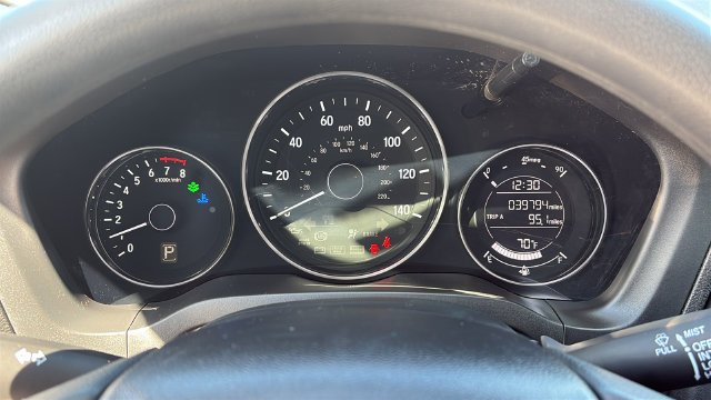 Used 2018 Modern Steel Metallic Honda LX image 15