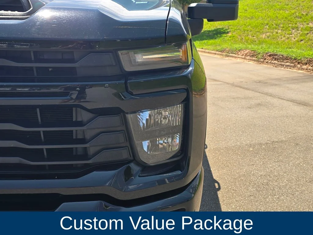 Used 2024 Black Chevrolet Custom image 6