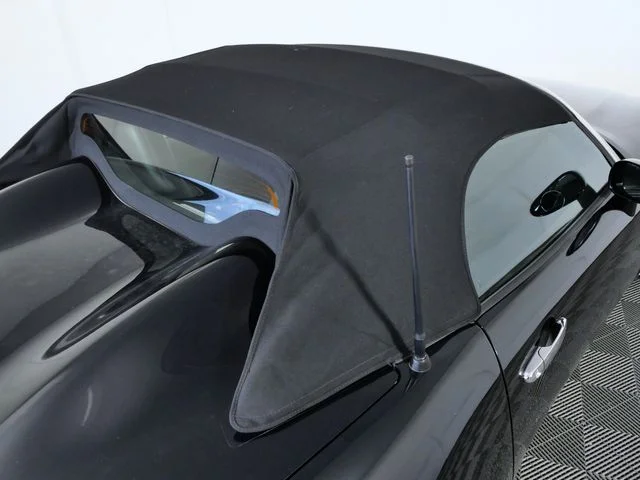 Used 2006 Black Pontiac Base image 9