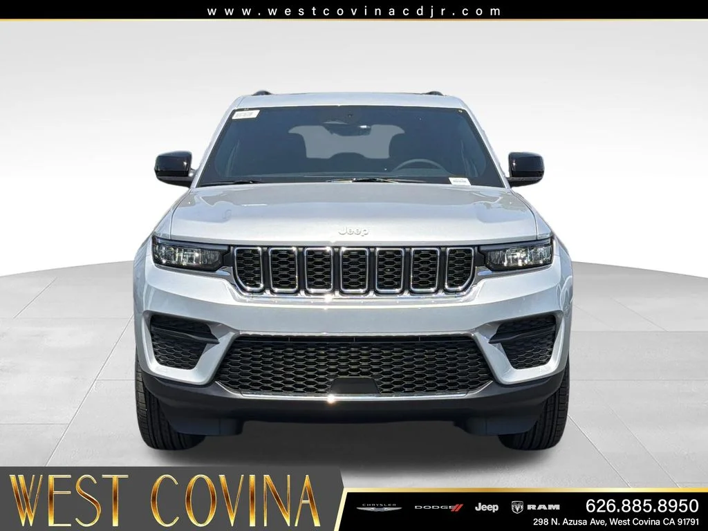 New 2026 Silver Zynith Jeep Laredo X image 8
