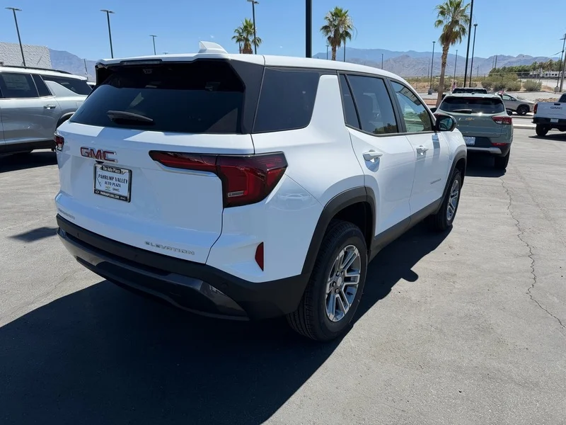 New 2026 Summit White GMC Elevation image 3