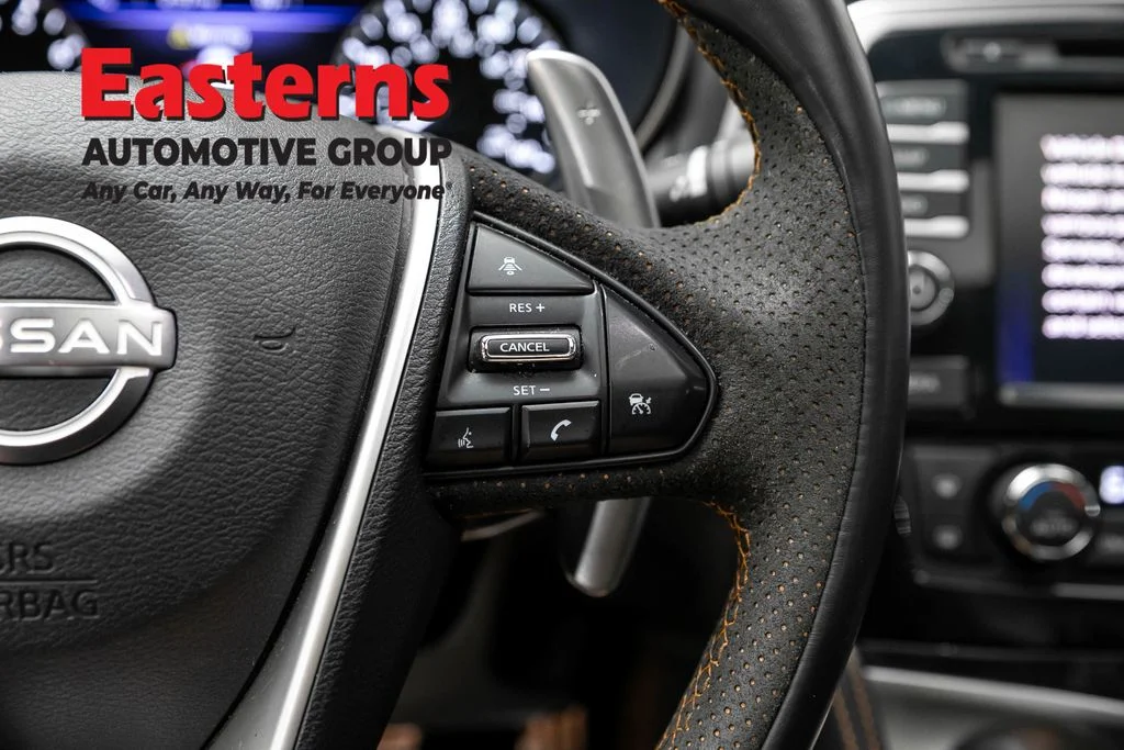 Used 2023 White Nissan SR image 19
