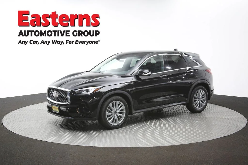 Used 2023 Black INFINITI PURE image 57