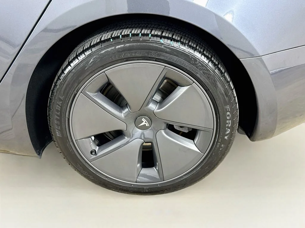Used 2023 Gray Tesla Base image 31