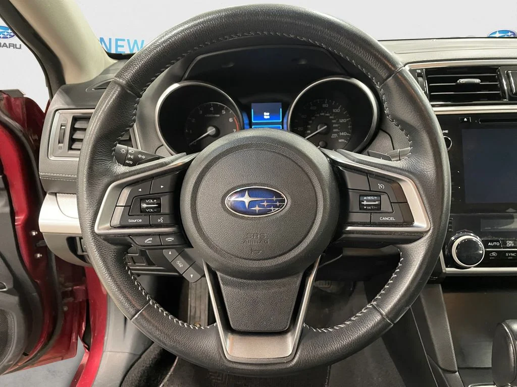 Used 2018 Crimson Red Pearl Subaru 2.5i image 12