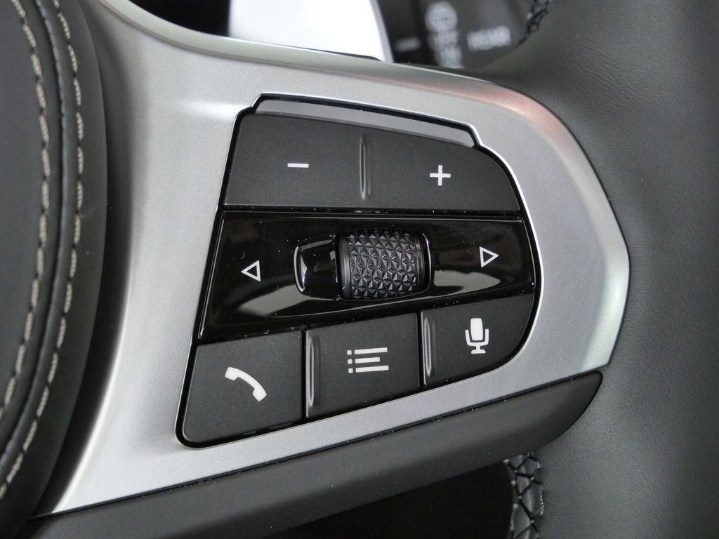 New 2026 Brooklyn Grey Metallic BMW xDrive40i image 42