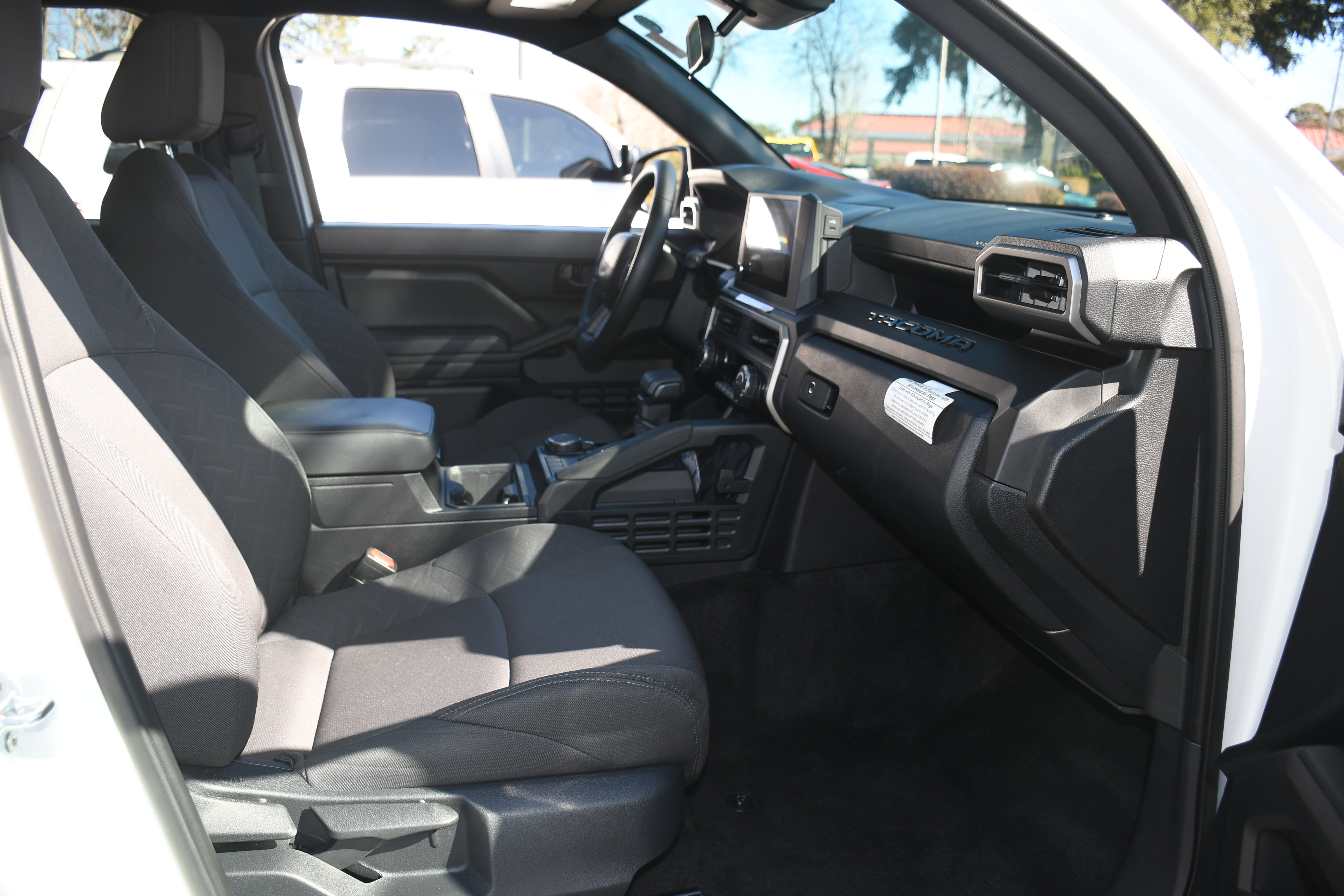 2025 Toyota Tacoma SR - Photo 19