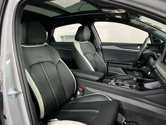 New 2026 Wolf Gray Kia GT-Line FWD image 25
