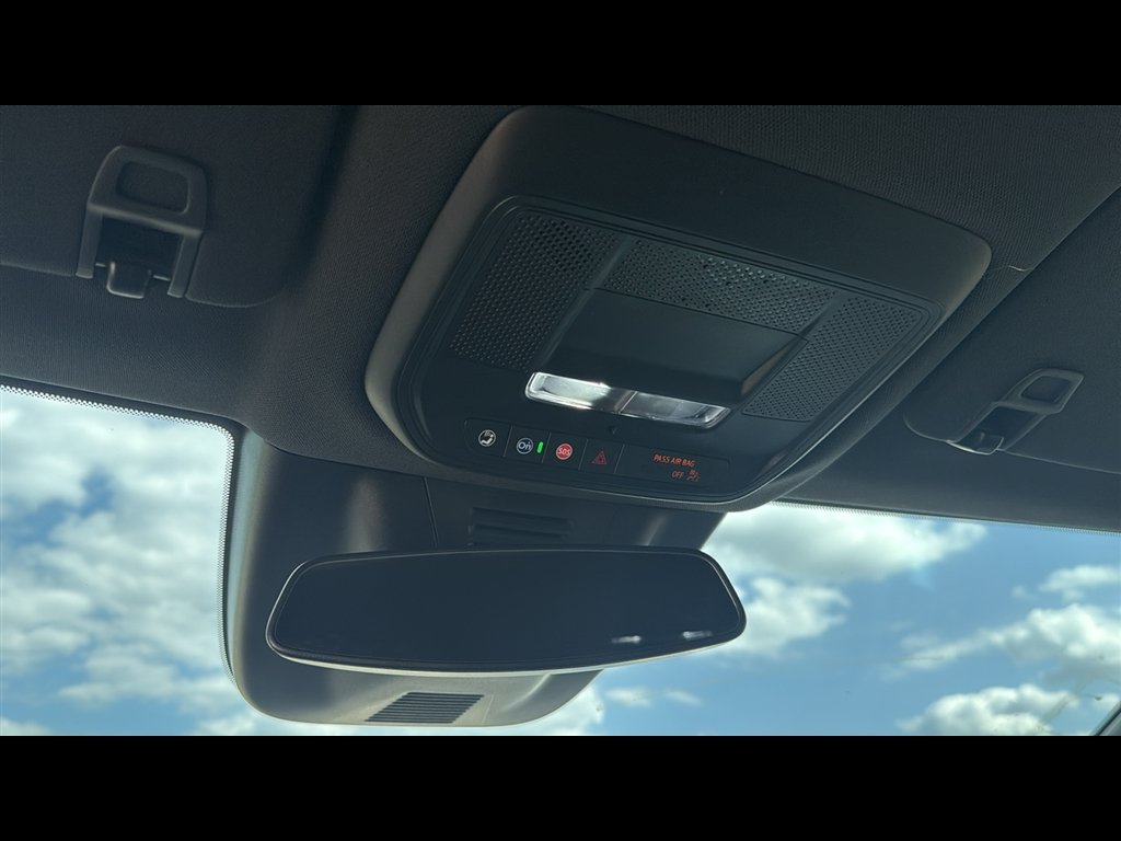 2025 Chevrolet Equinox EV 1LT - Photo 17
