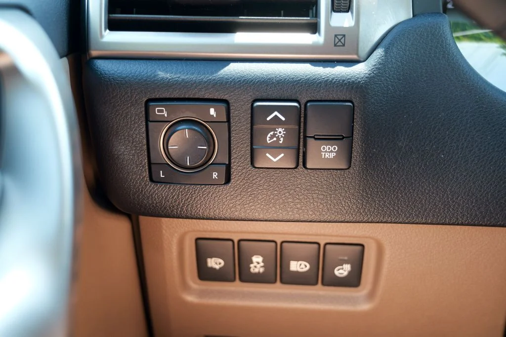 Used 2023 Caviar Lexus 460 image 57