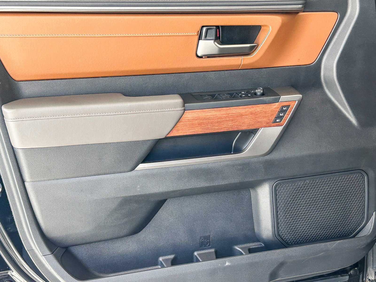 2026 Toyota Tundra 1794 Edition - Photo 24
