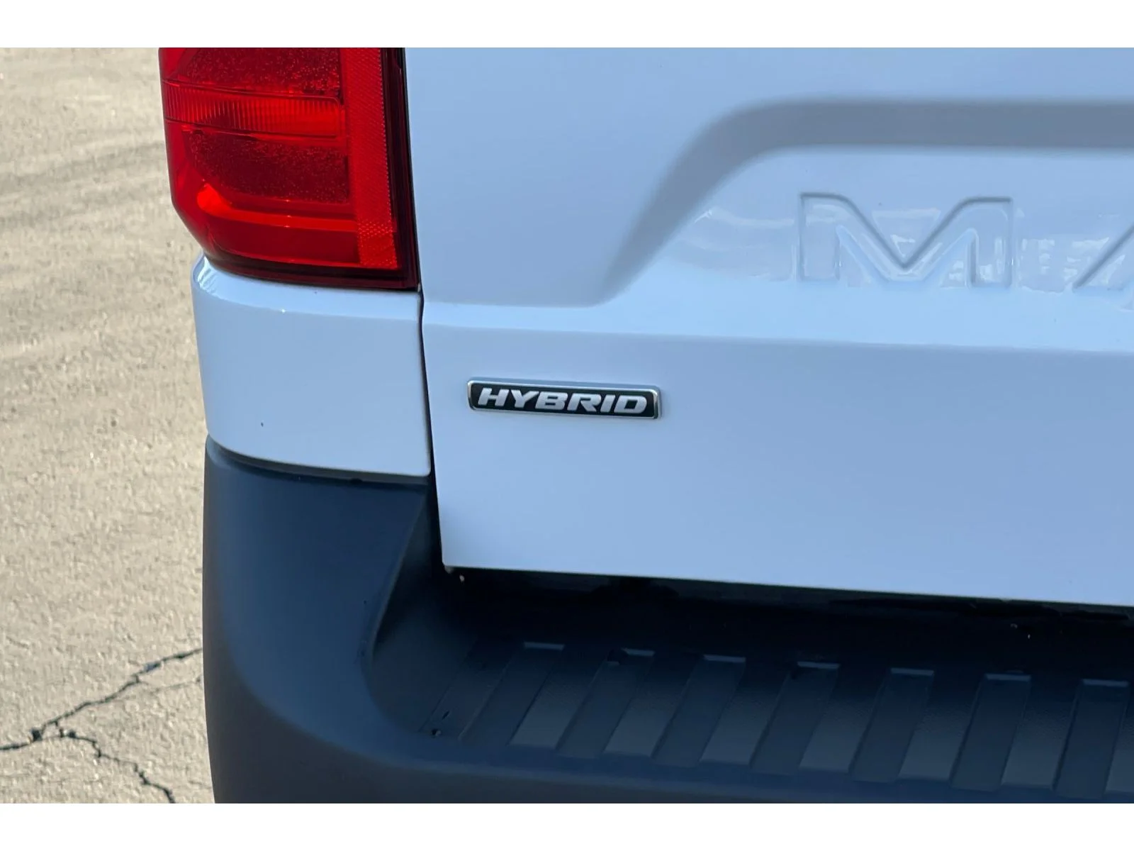 Used 2023 Oxford White Ford XLT image 17