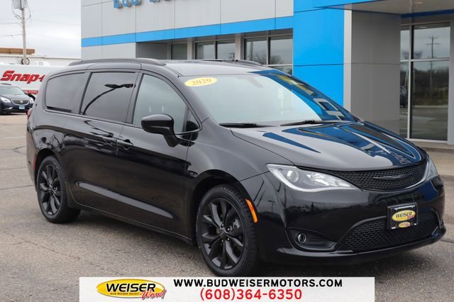 2020 Chrysler Pacifica Touring L Plus