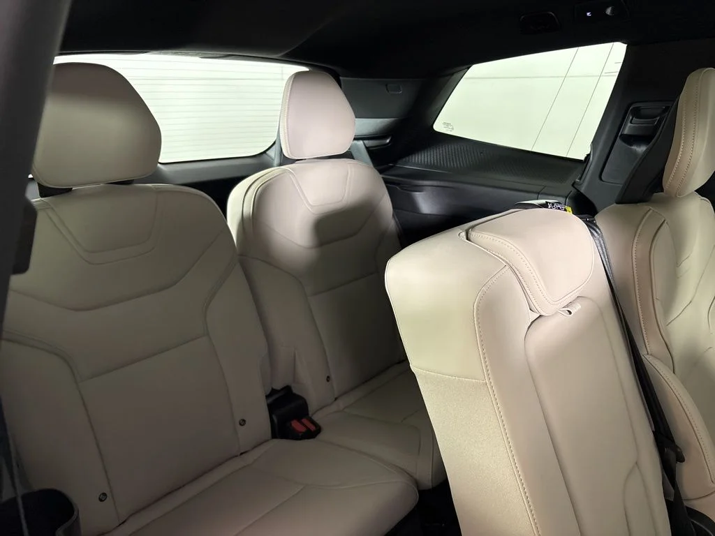 New 2026 Denim Blue Metallic Volvo Plus image 18