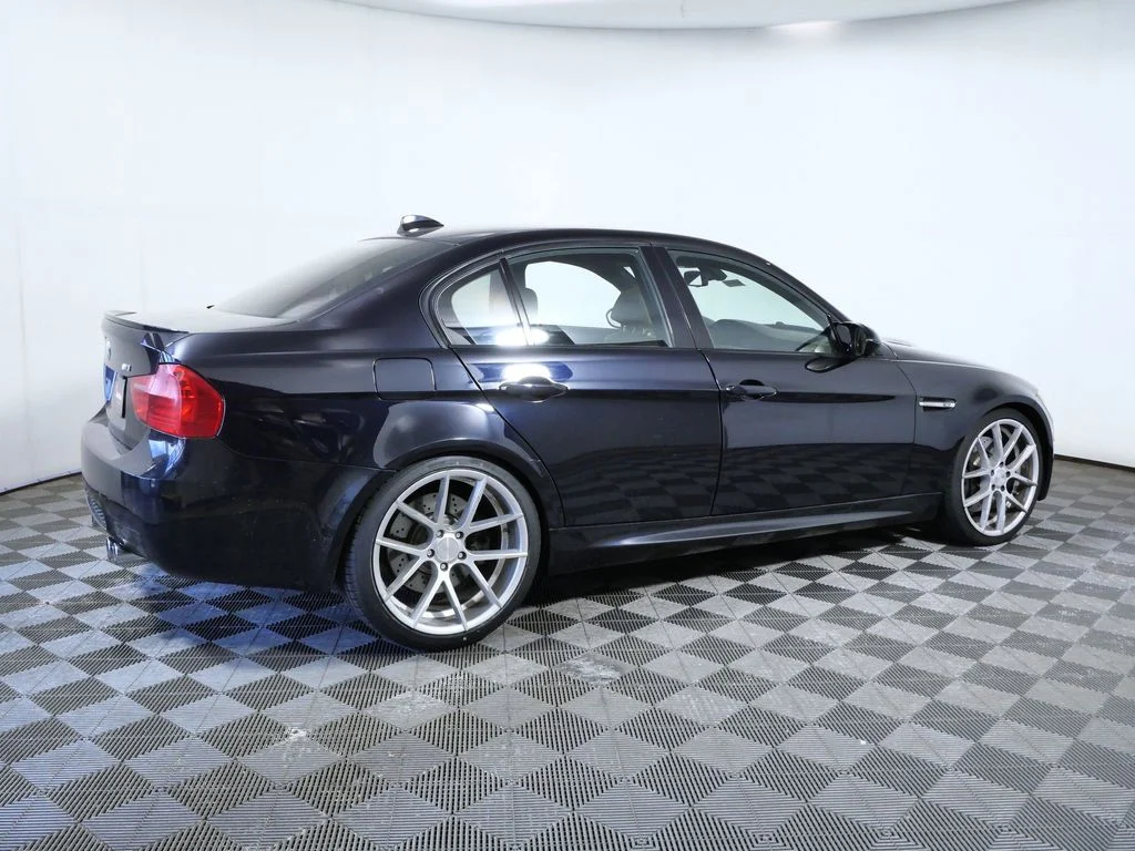 Used 2009 Black BMW Base image 8