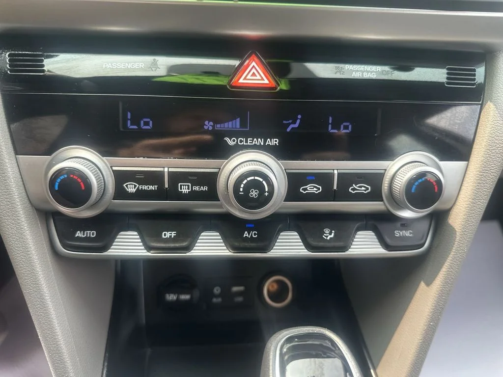 Used 2020 Silver Hyundai SEL image 25