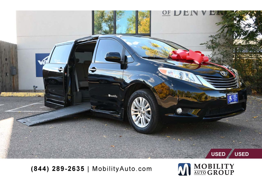 2015 Toyota Sienna XLE