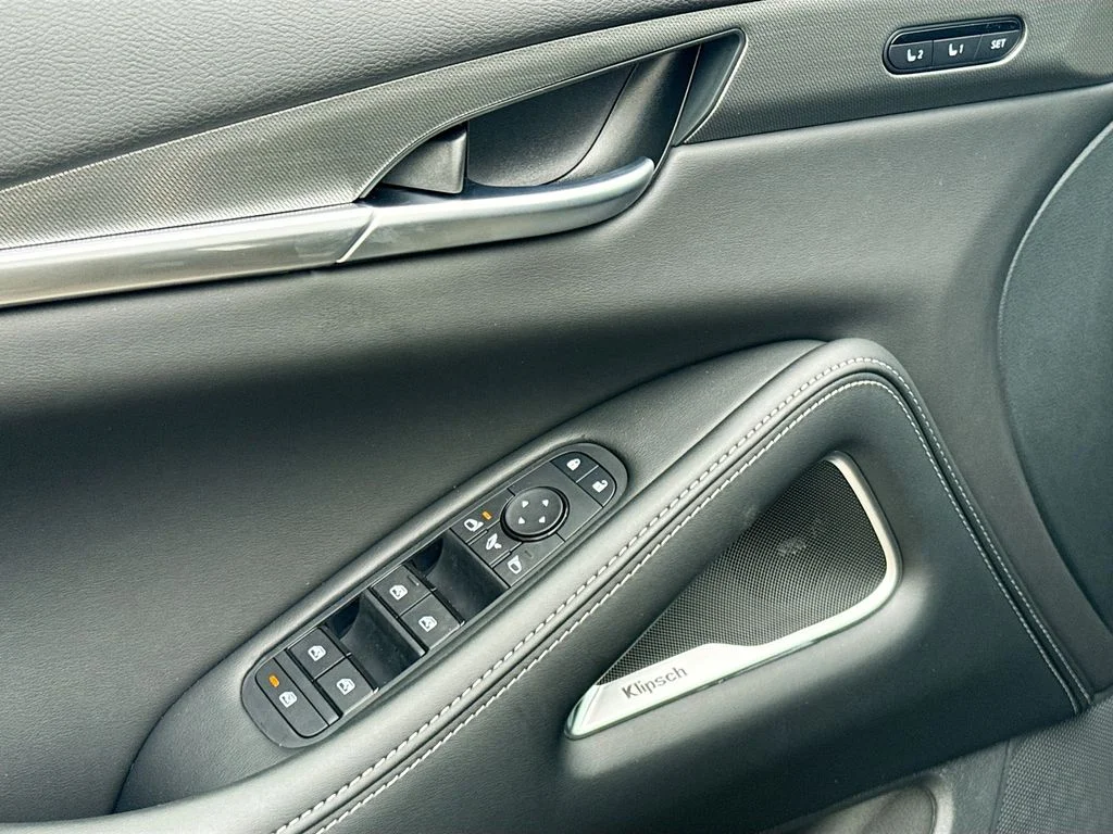 New 2027 MINERAL BLACK INFINITI Luxe FWD image 18