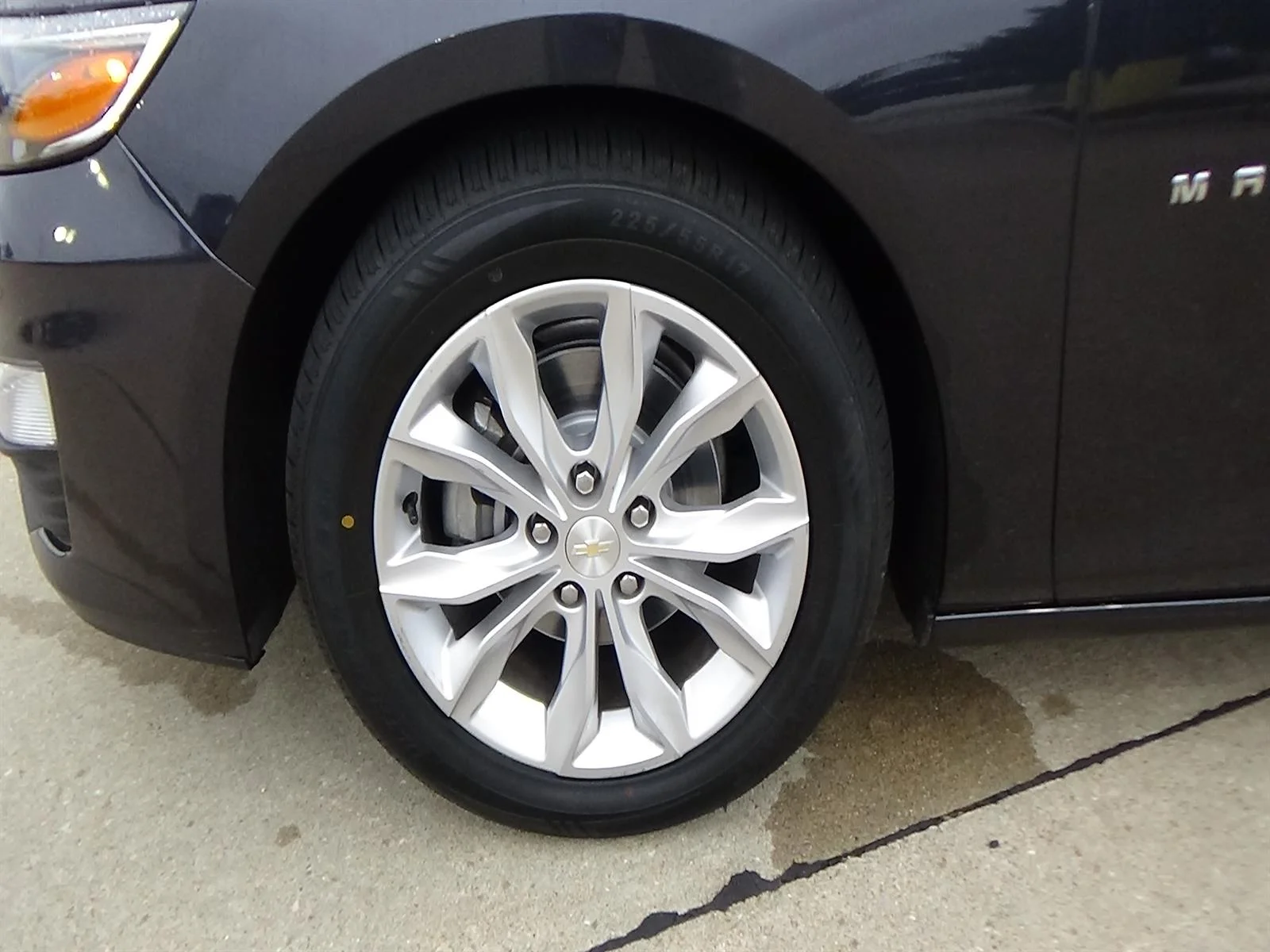 Used 2023 Dark Ash Metallic (g6m) Chevrolet LT image 9