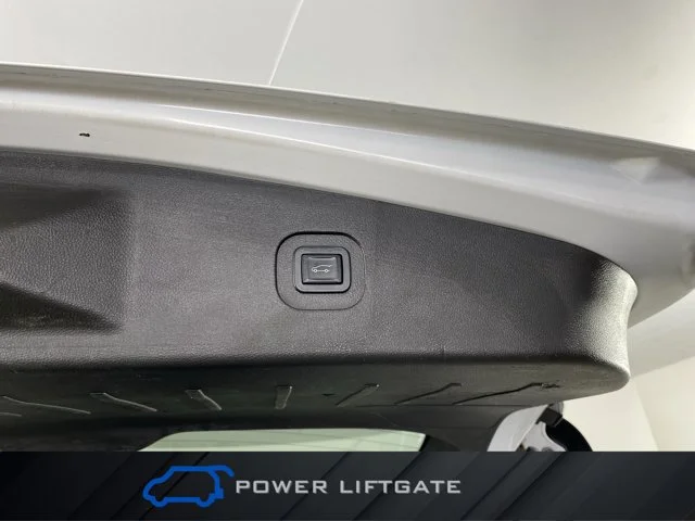 Used 2014 White GMC Denali image 29