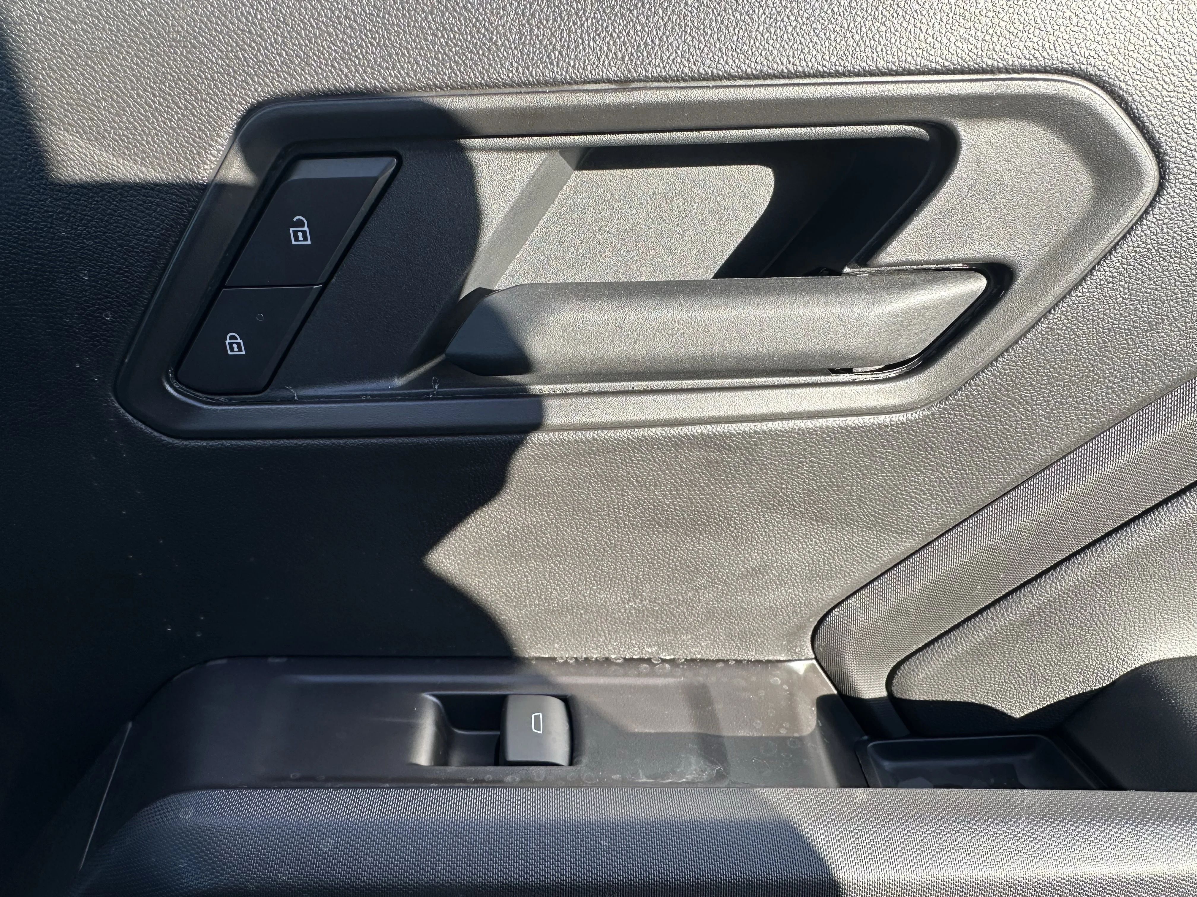 New 2026 Summit White Chevrolet 4WD Trail Boss image 19
