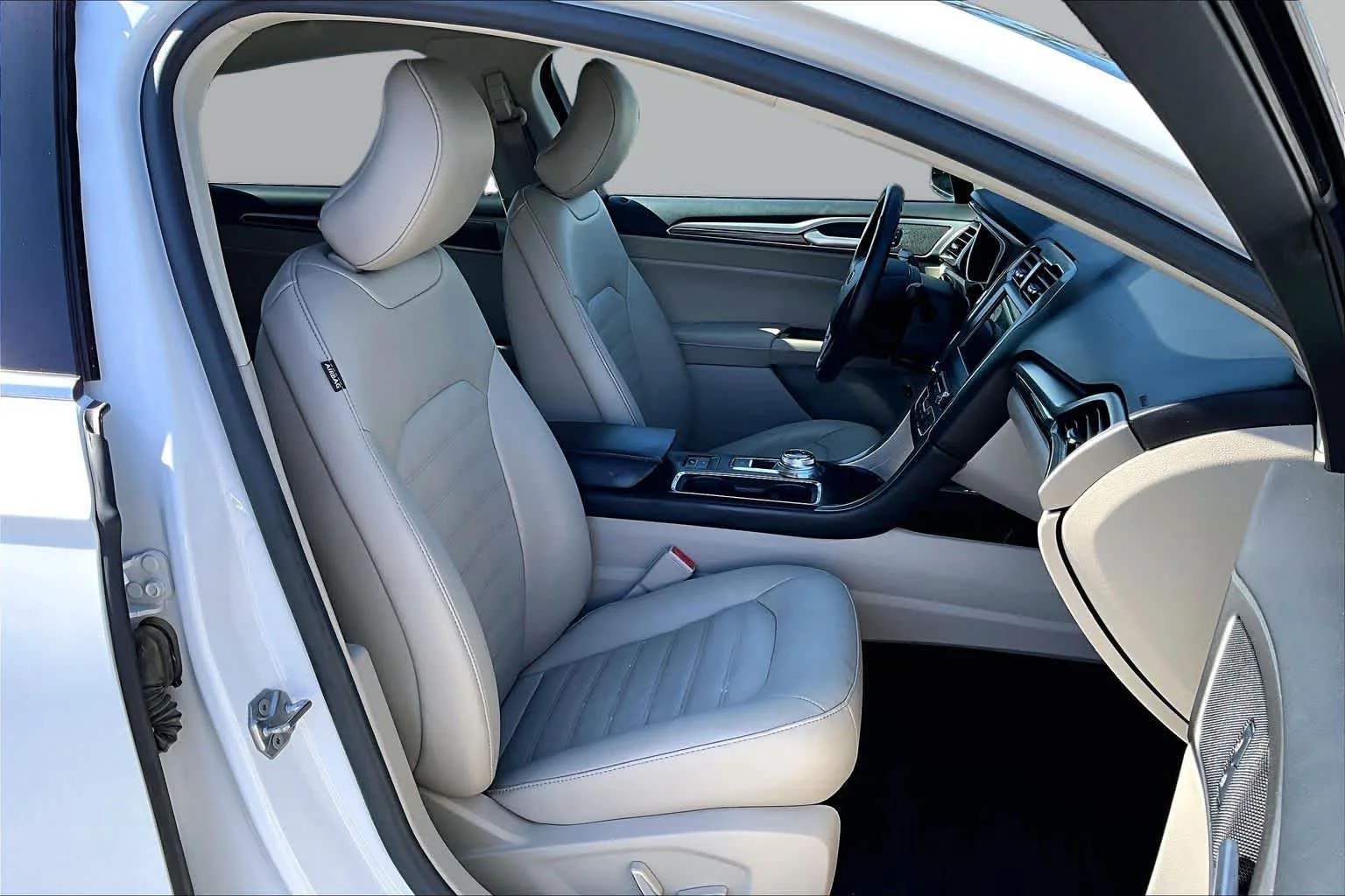 Pre-Owned 2017 Ford Fusion Energi SE