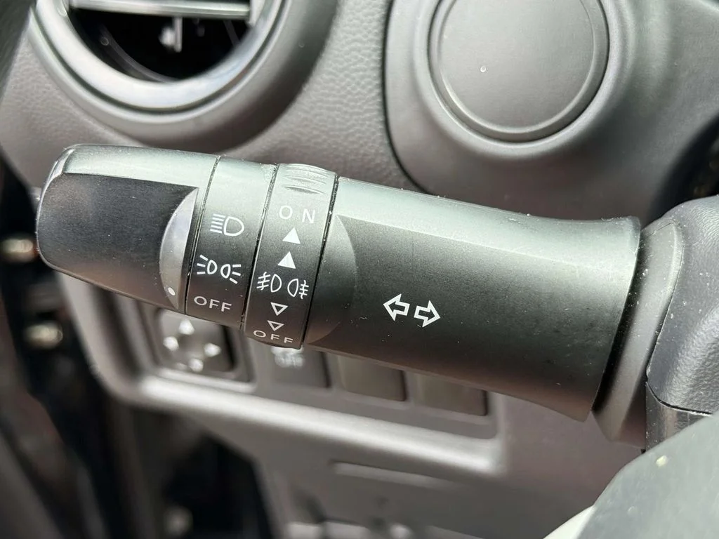 Used 2019 Black Mitsubishi RF image 23