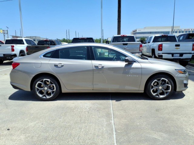 Certified Used 2024 Mineral Gray Metallic Chevrolet 1LT image 4