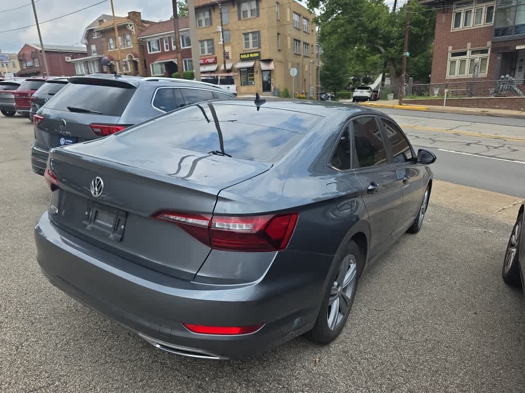 Used 2021 Platinum Gray Metallic Volkswagen R-Line image 4