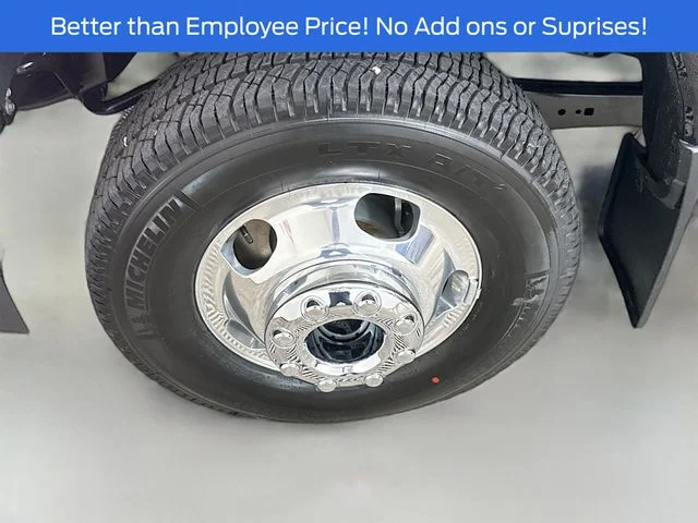 New 2026 Agate Black Metallic Ford F-350® Lariat® image 32