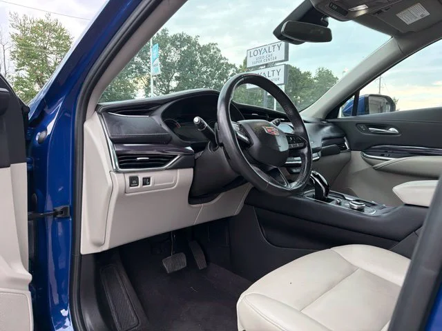 Used 2022 Blue Cadillac Luxury image 10
