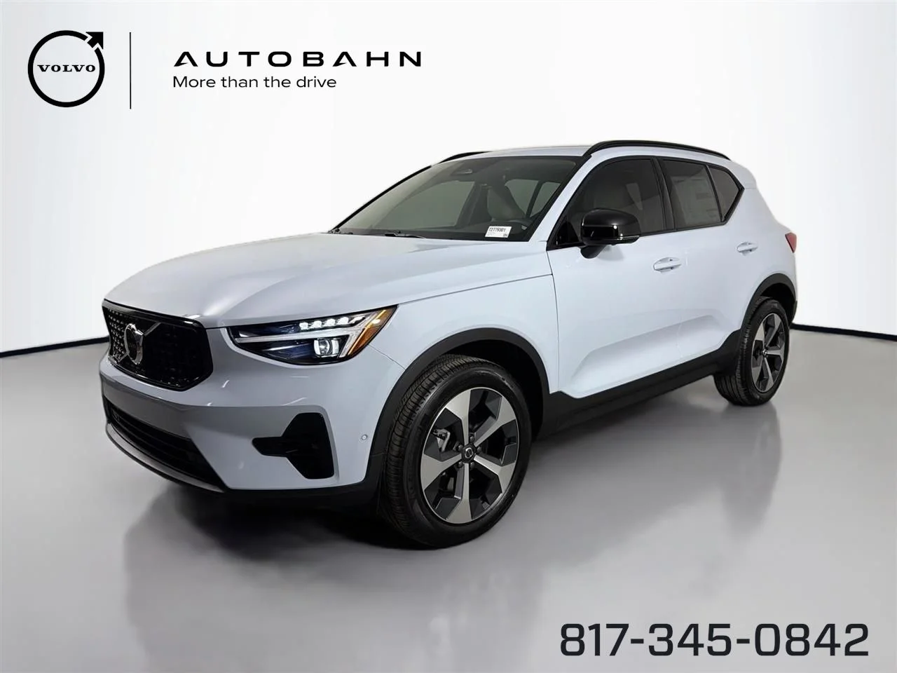 2026 Volvo XC40 B5 Plus Dark AWD's photo