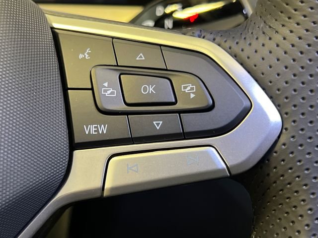 New 2026 White Volkswagen 2.0T SE R-Line Black image 15