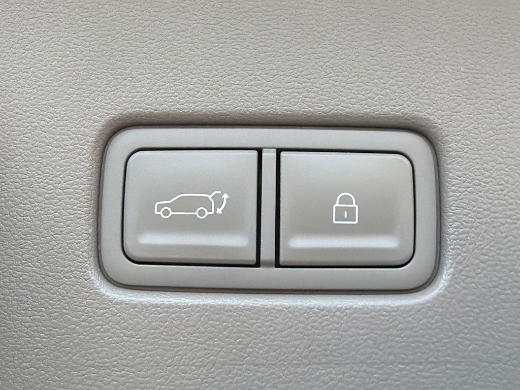 New 2026 White Hyundai Blue SEL Premium 7P image 19