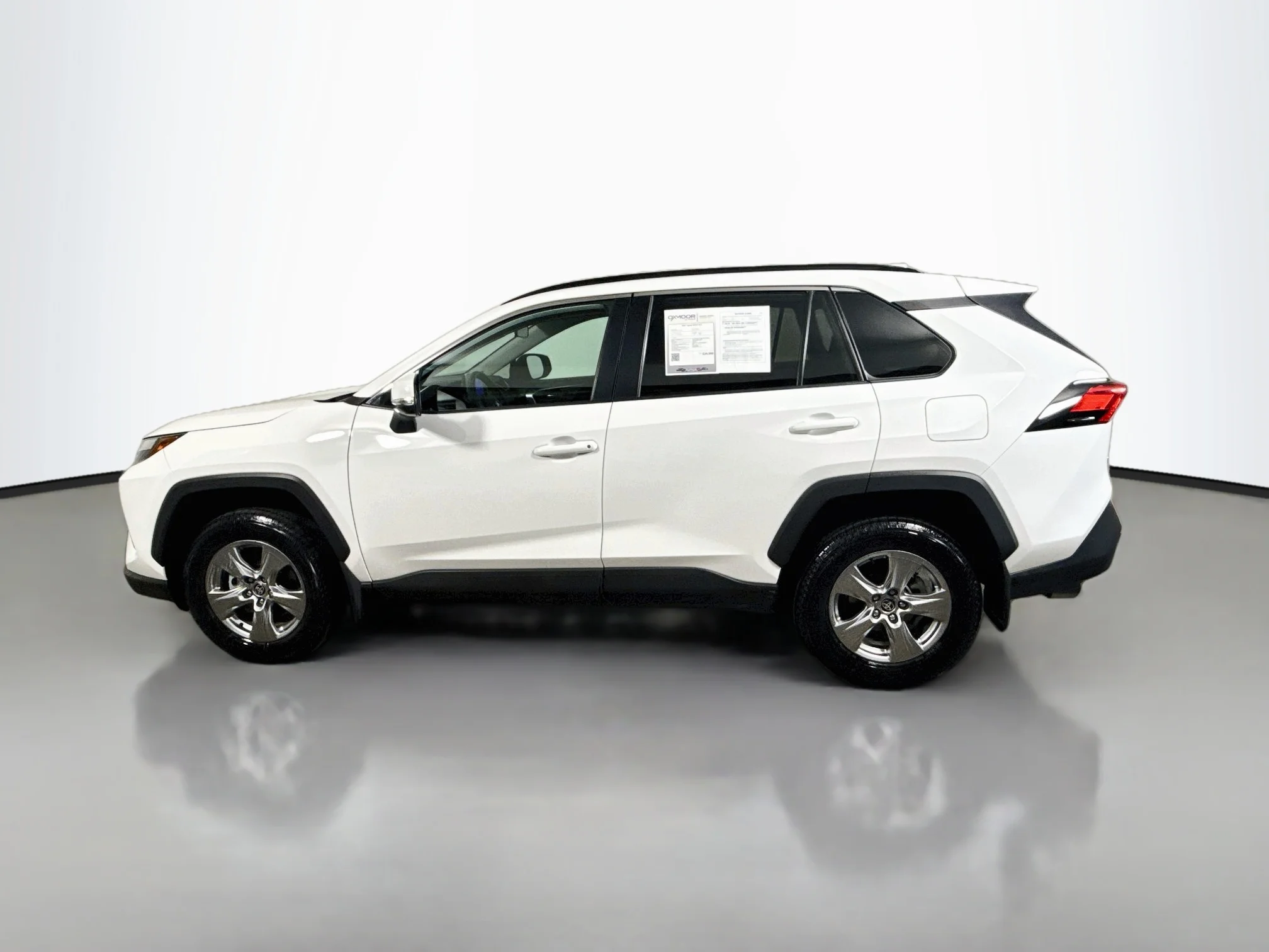 Certified Used 2024 Ice Cap Toyota XLE image 4